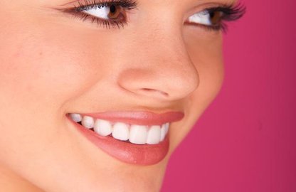 Как укрепить шатающиеся зубы?